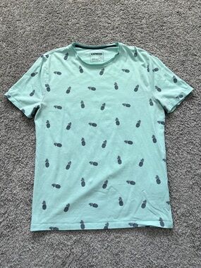 Express Women’s Light Turquoise Short Sleeve T-Shirt Navy Pineapple Print Size M